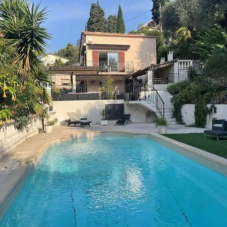 Rez De Avec Piscine アパート マントン