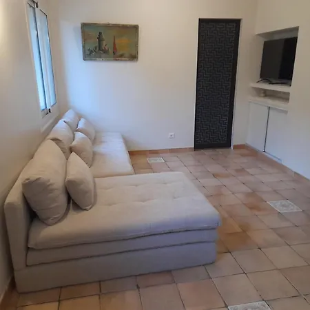 Rez De Avec Piscine