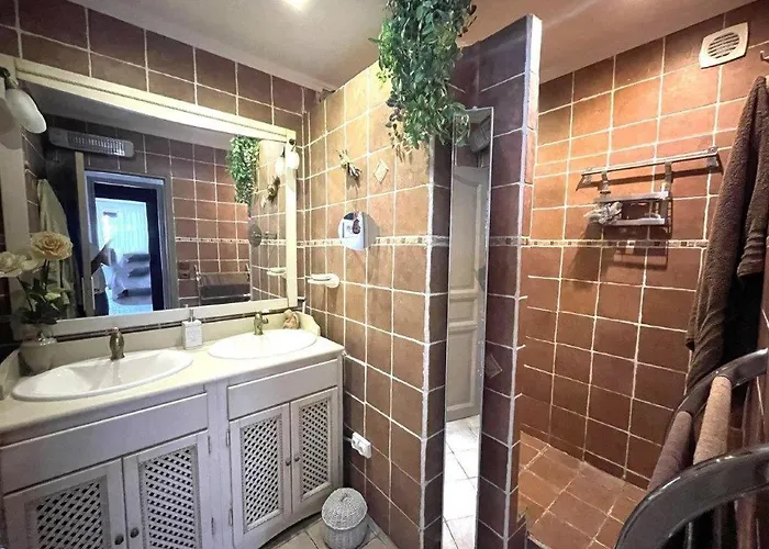 Rez De Avec Piscine *